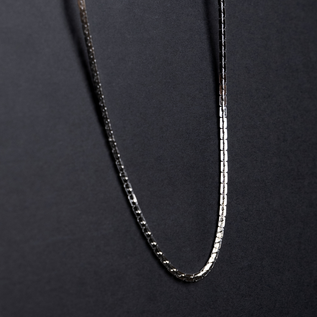 Square Boston Neck Chain
